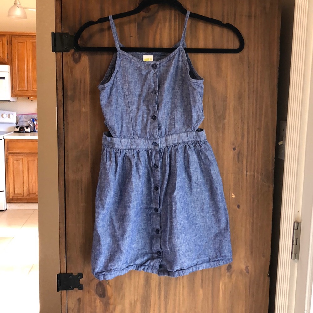 Girls dress